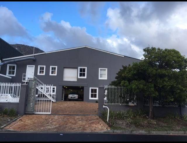 1,337M² WAREHOUSE TO LET IN WESTLAKE